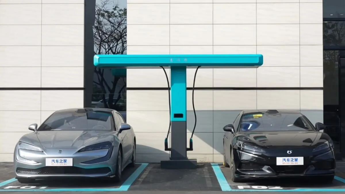 BYD lansează stații de 1.500 kW care încarcă o mașină electrică în 10 minute