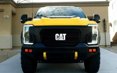 Caterpillar dezvăluie Cat Truck, un pick-up unicat bazat pe Ford Super Duty