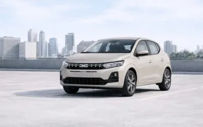 Dacia Sandero Stepway primește motorizarea hibridă de 155 CP. Prețul de pornire este de 20.950 de euro