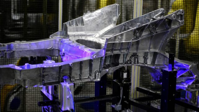 Ford vrea să coboare Fathom la 29.945 de dolari folosind două piese turnate în loc de 146 11 Ford vrea să coboare Fathom la 29.945 de dolari folosind două piese turnate în loc de 146