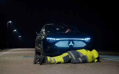 Testul ADAC arată că 5 din 6 sisteme AEB ratează pietonii noaptea în haine reflectorizante atipice