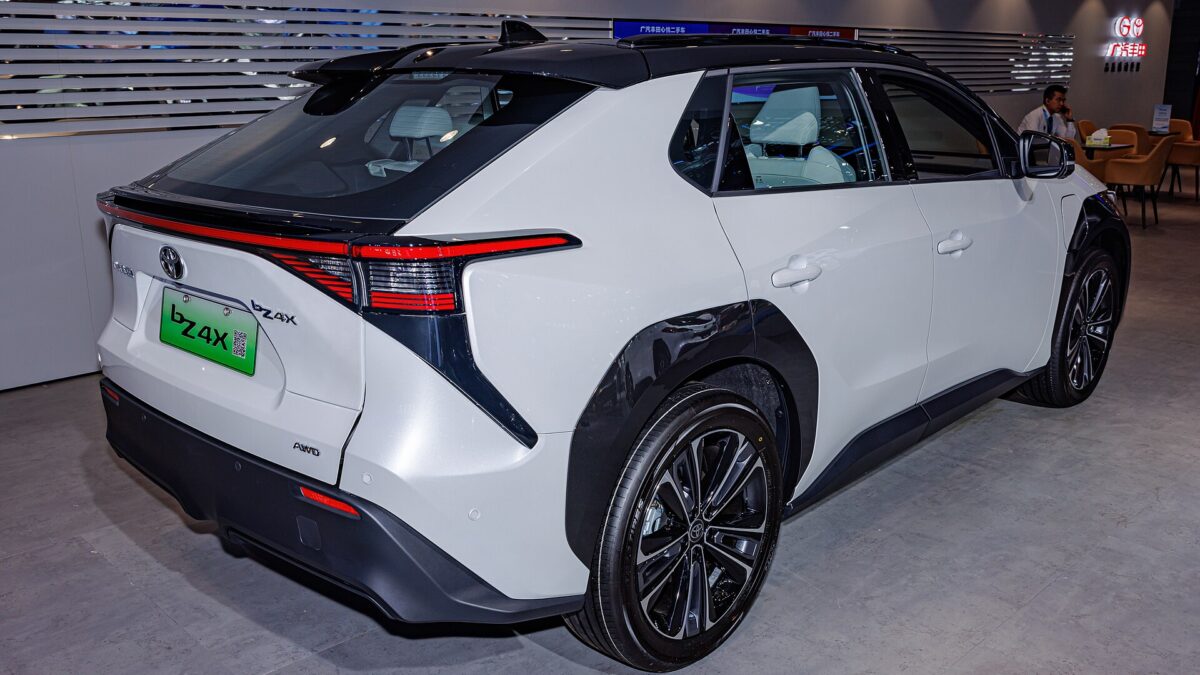 Toyota și Waymo vor testa bZ4X autonome în Japonia în 2027, dar nu au anunțat când vor primi pasageri 1 Toyota și Waymo vor testa bZ4X autonome în Japonia în 2027, dar nu au anunțat când vor primi pasageri